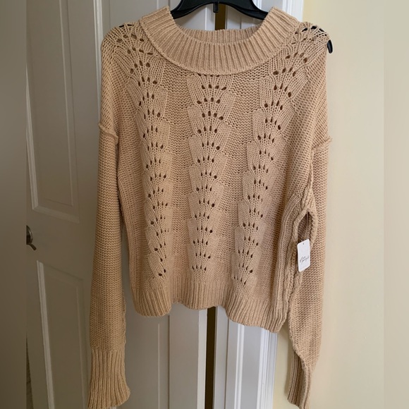 NWT FREE PEOPLE BELL SONG PULLOVER
Color: SANDCASTLE - Picture 5 of 7